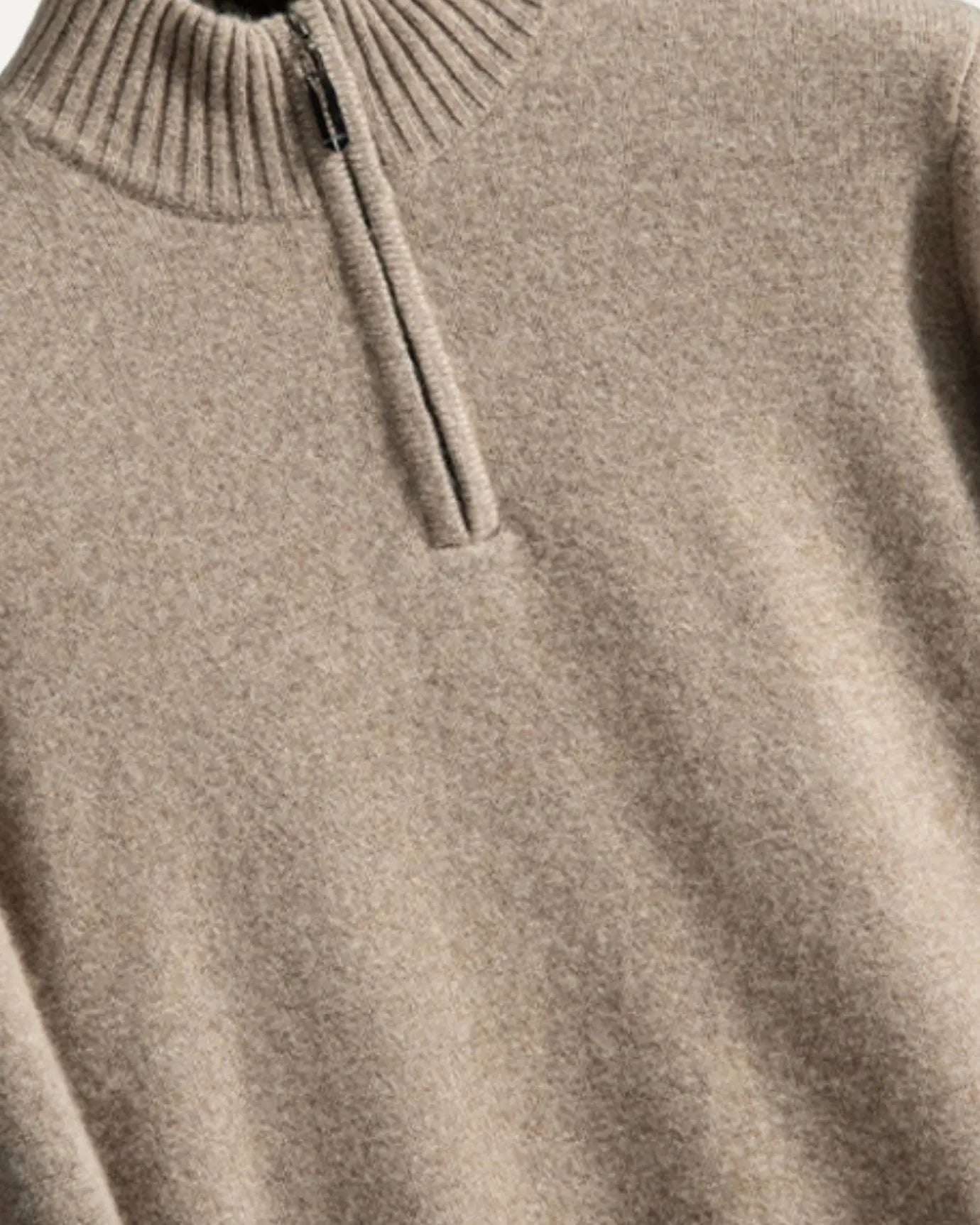 ByCastello | Halvzip
