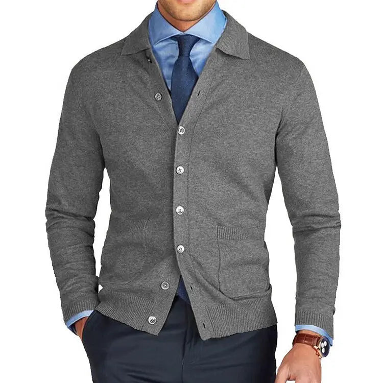 ByCastello | Tidlös cardigan med stilren lapelficka