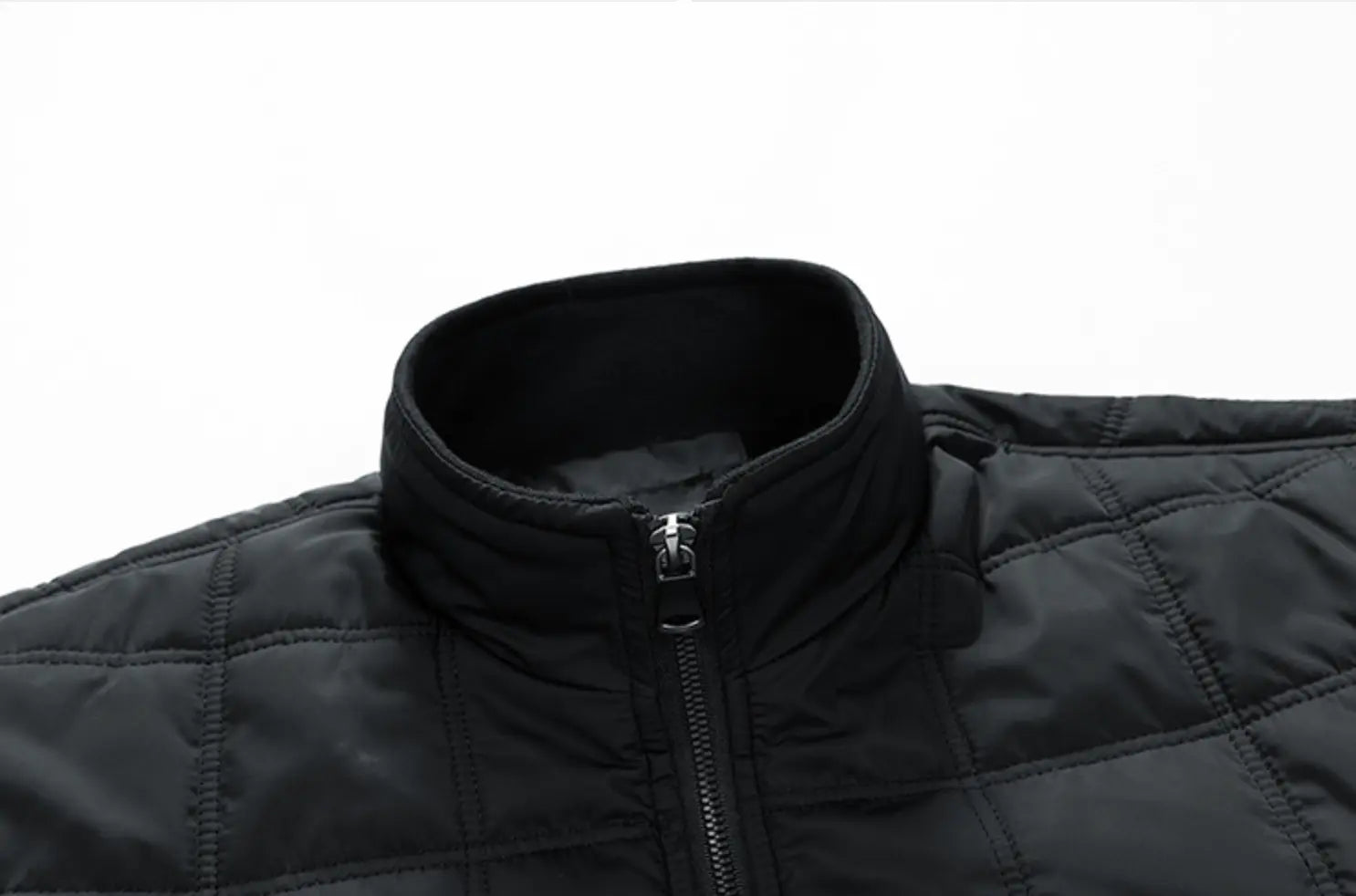 ByCastello | Vinterjacka med quiltad design