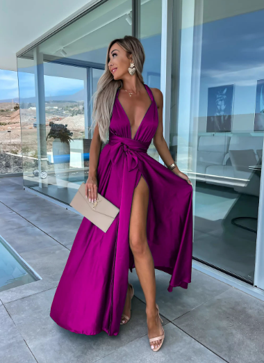 Dam Maxiklänning i Flödande Tyg med Halternek