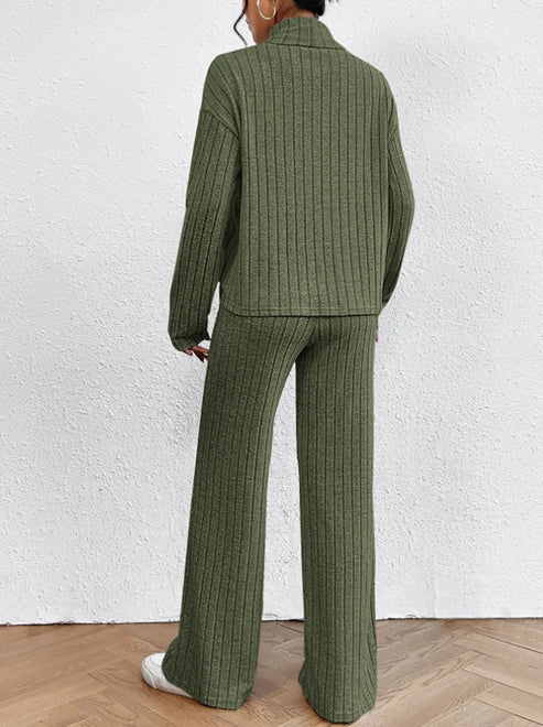 Dayana | Rollkragenpullover och stickade byxor
