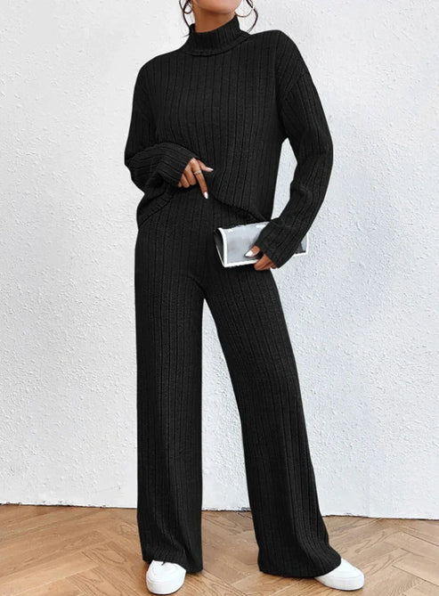 Dayana | Rollkragenpullover och stickade byxor
