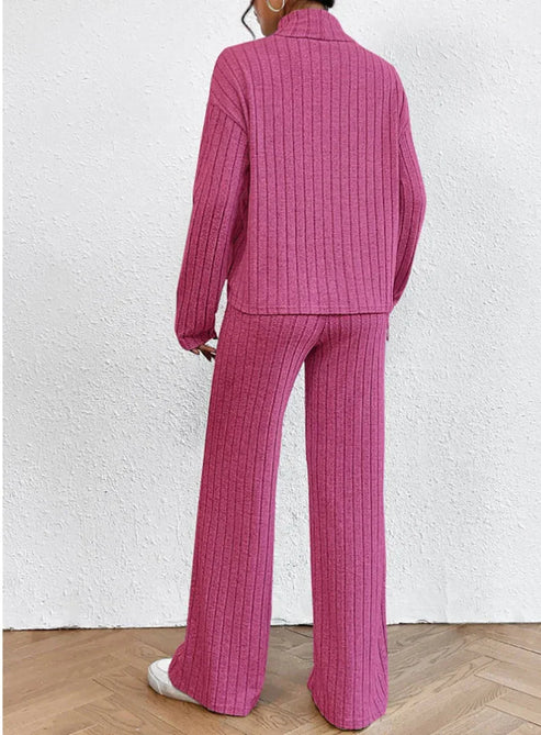 Dayana | Rollkragenpullover och stickade byxor