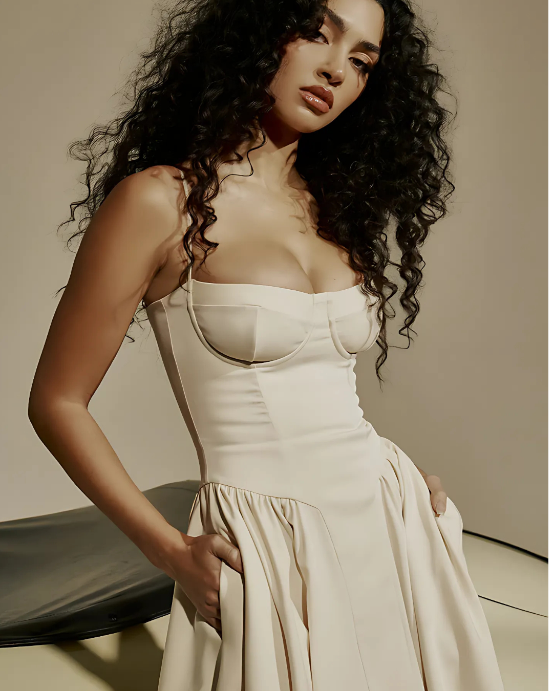 Sommarklänning Dam med Justerbara Axelband och Volymös Midja