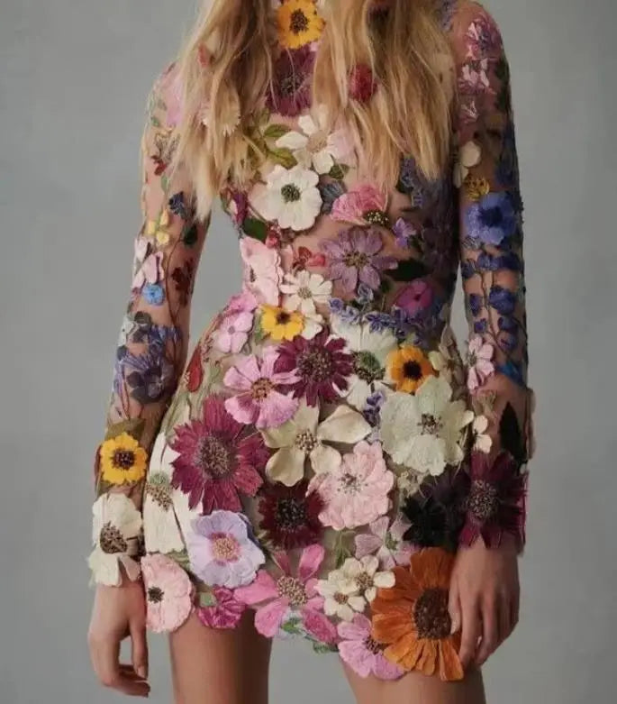 Damernas Blommaklänning med Hög Halsringning