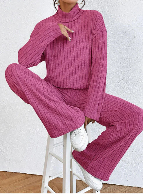 Dayana | Rollkragenpullover och stickade byxor