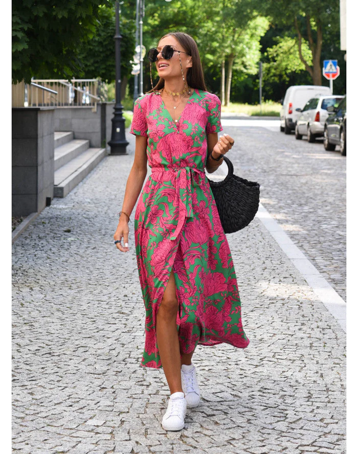 Fina Dam Klänningar i Mjuk Tyg Elegant Stil