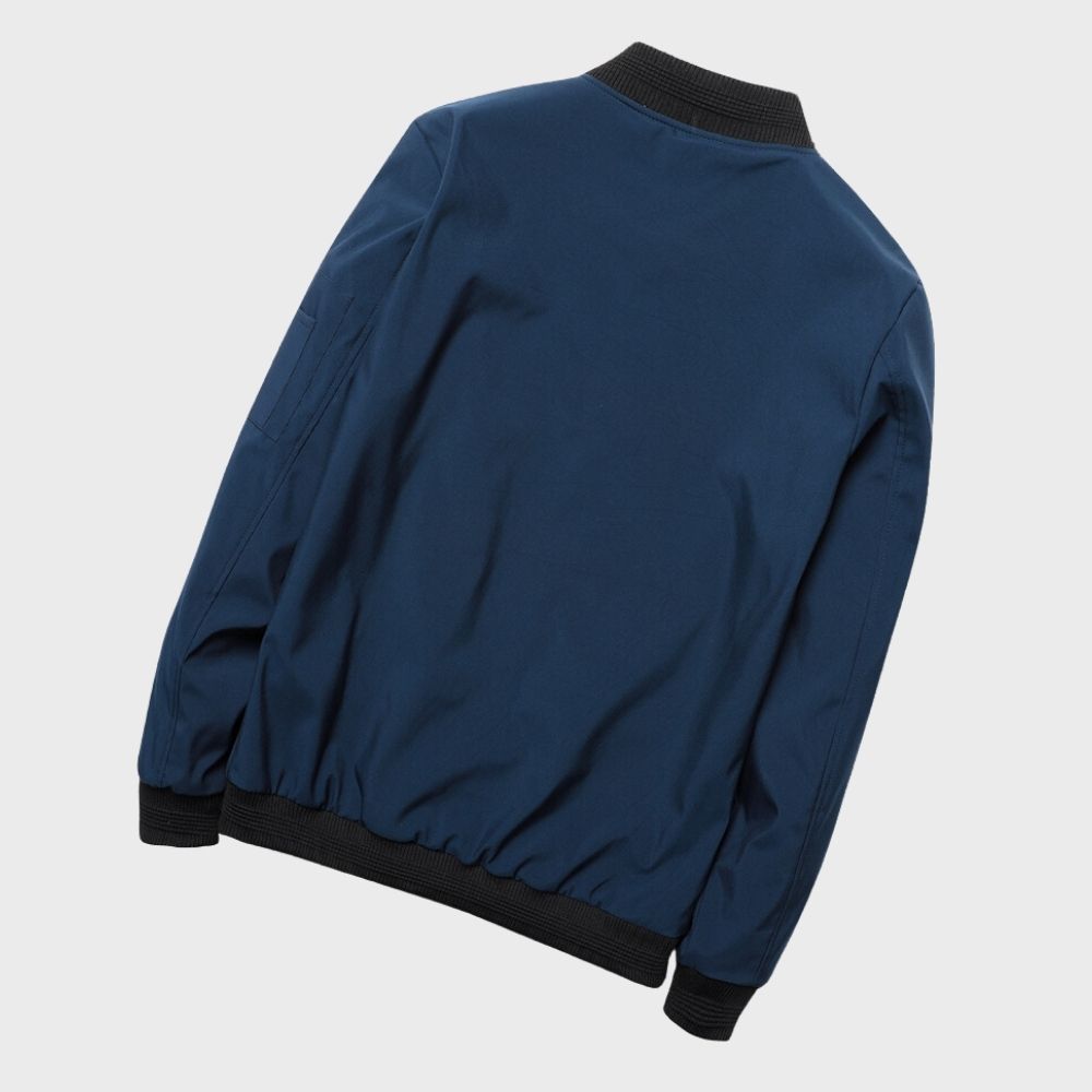 Finn | Bomberjack