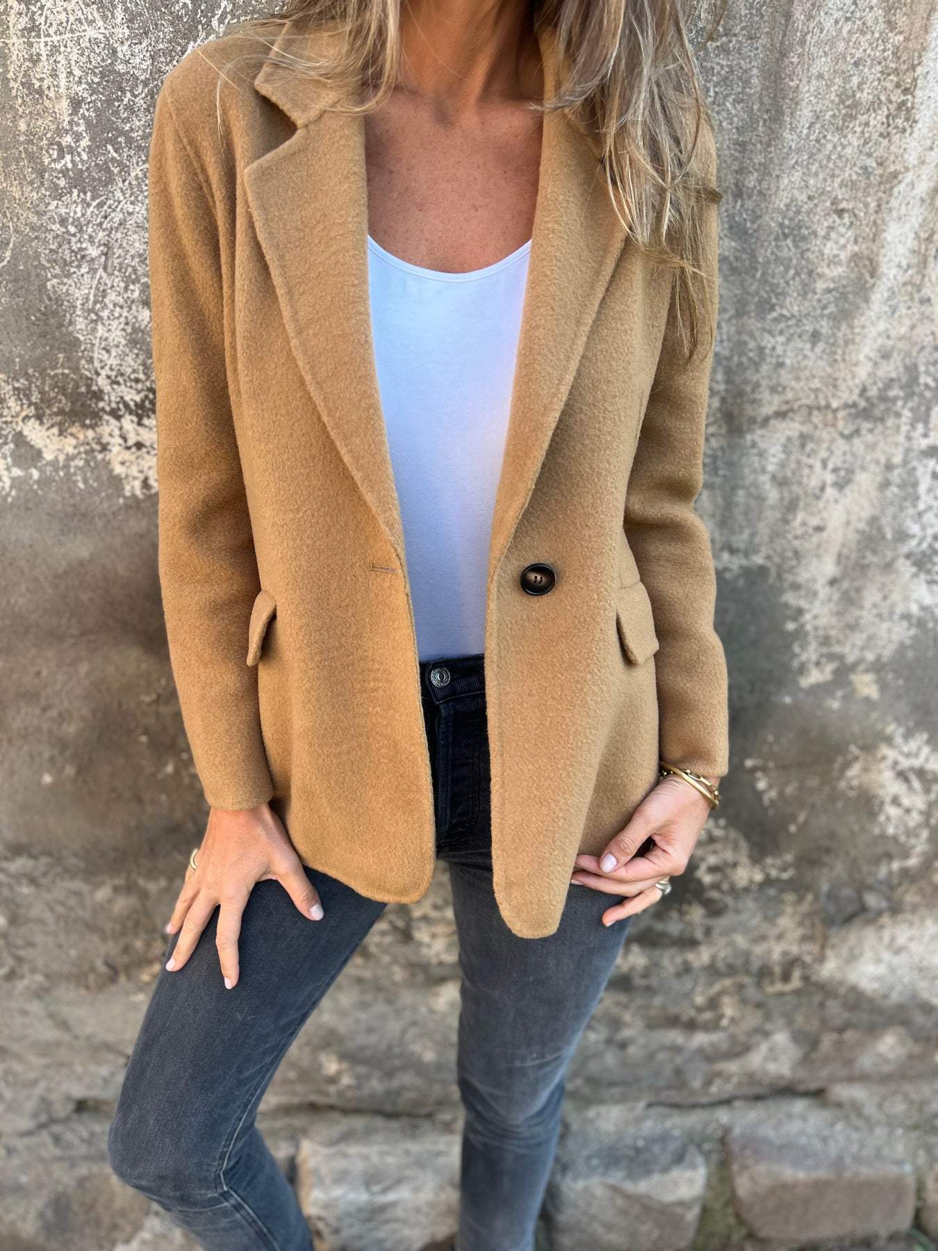 Elena | Lätt och bekväm ullkappa